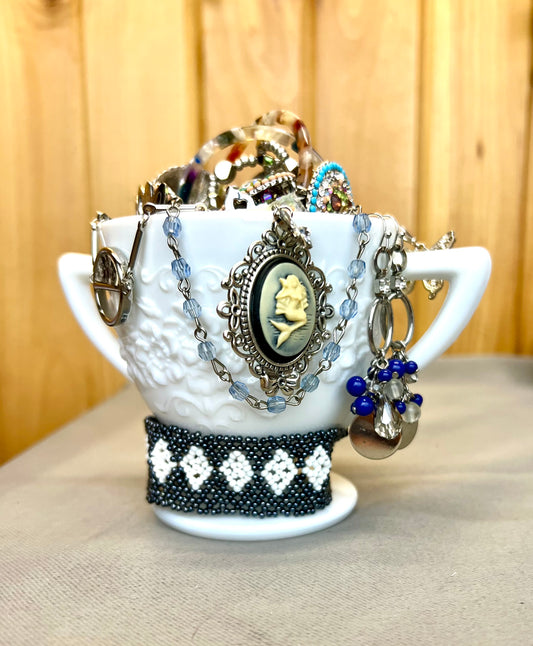 Elegant Treasure